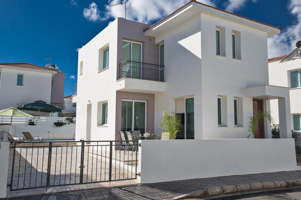 Avra Villas Paralimni Zimmer foto