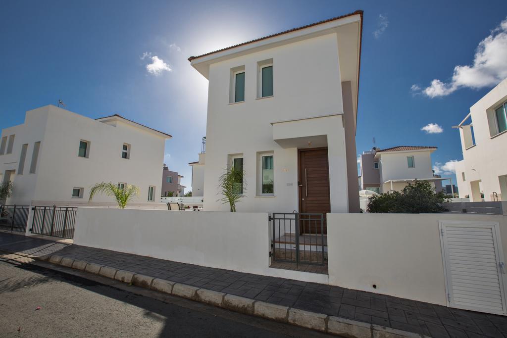 Avra Villas Paralimni Zimmer foto