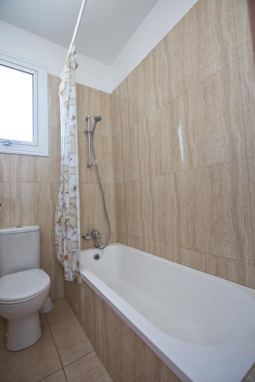 Avra Villas Paralimni Zimmer foto