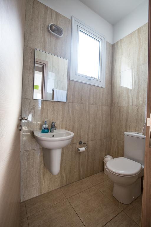 Avra Villas Paralimni Zimmer foto